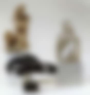 Nude sitting (preview)