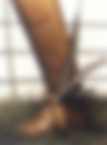 Riding boot with feather (preview)