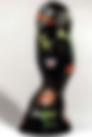 Black column (preview)