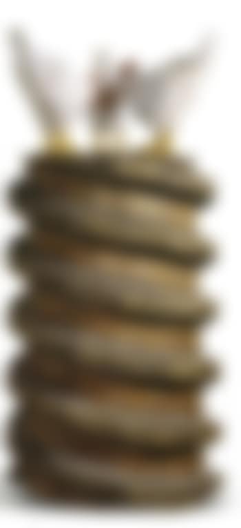 Three chickens on a screw (preview)