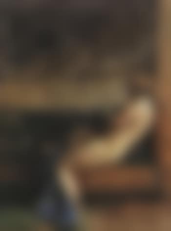 Female model on sofa (preview)