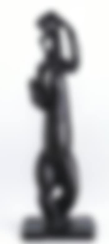 Femme debout au miroir (preview)
