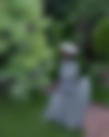 Girl with umbrella in the garden, Giverny (preview)