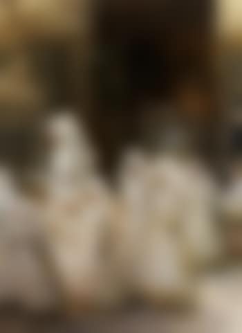 Theorie des petites filles a la procession de la fete dieu (preview)