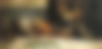 Femme Orientale etendue sur un sofa (preview)