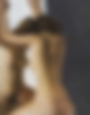 Nude before mirror (preview)