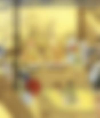 Guests from distant lands at anniversary celebration (preview)