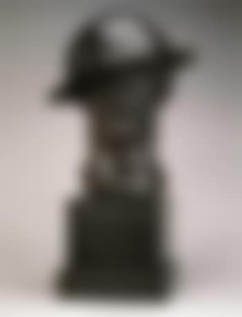 Tin hat (preview)