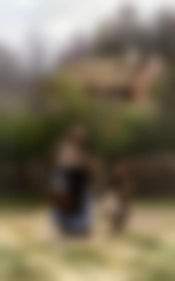The little girl is allowed to come too (preview)