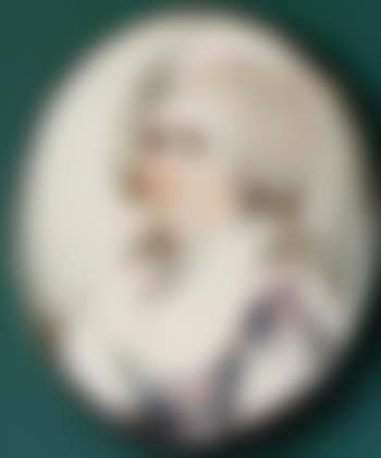 Lady wearing white dress with mauve bodice (preview)