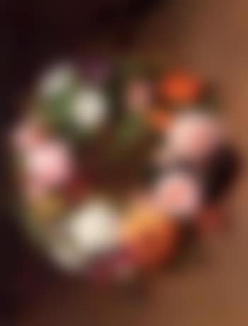 Garland of dahlias, roses and bindweed (preview)