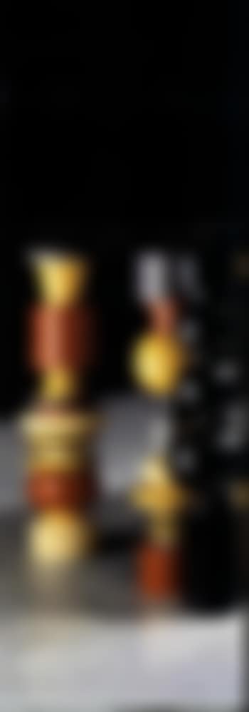 Golden eye table (preview)