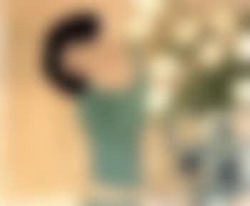 Femme aux tulipes blanches (preview)