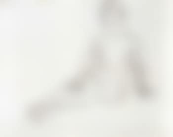 Modele nu assis, jambes allongees (preview)