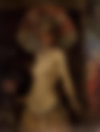 Dancer in costume (preview)