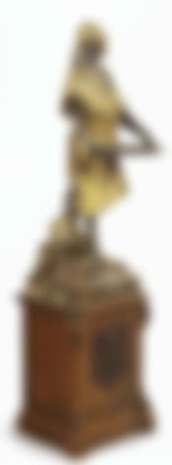 Servant a la dague (preview)