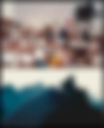 Figures at Beach/Figures on Mountain Peak (preview)