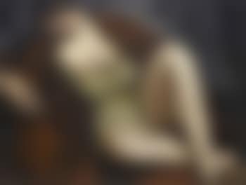 Jeune femme accoudee (preview)