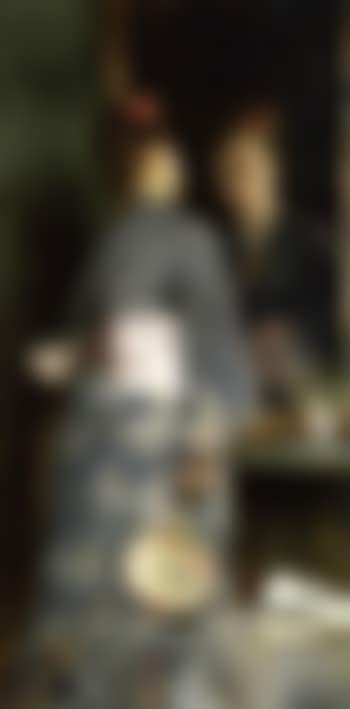 Jeune femme en kimono devant le miroir (preview)