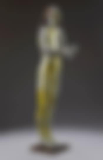 Standing Figure (preview)