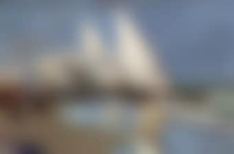 La playa de Valencia: The beach at Valencia (preview)