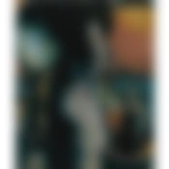 Mujer Desvistiéndose (preview)