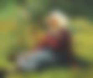 Meisje in landschap (preview)
