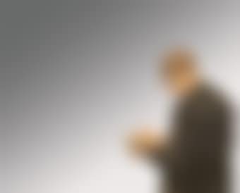 Uomo che legge (preview)