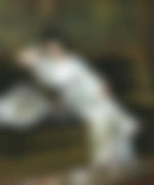 Vrouw in kimono met rozenboeket (preview)