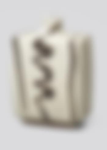 Flask bottle (preview)