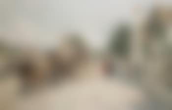 A mall coach calling outside The Kings Arms (preview)