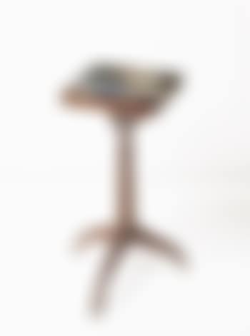 Side table (preview)