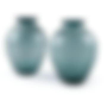 A Pair Of Vases (preview)