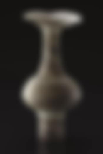Squeezed vase with flaring lip (preview)