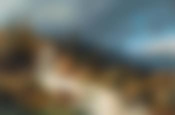 Wilde Gebirgslandschaft mit Wasserfall und Jäger (preview)