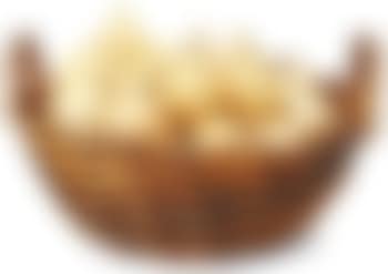 Basket with 33 onions (preview)