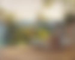 Femme pensive assise en bord de mer (preview)