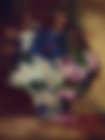 Still life of daisies in a pottery vase (preview)