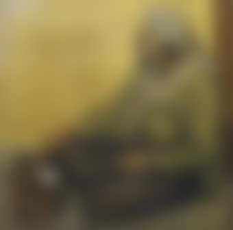 Seated old man (preview)
