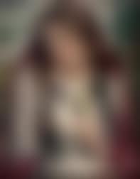 Bildnis eines Mädchen mit Blumen in der Hand (preview)