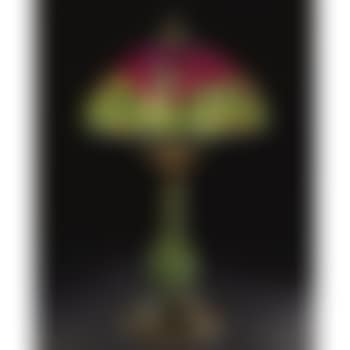 A Superb Tulip Table Lamp (preview)