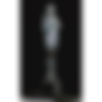 A Highly Important Figure Femme Et Guirlande De Fleurs Statuette (preview)