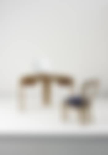 Vanity table and chair (preview)