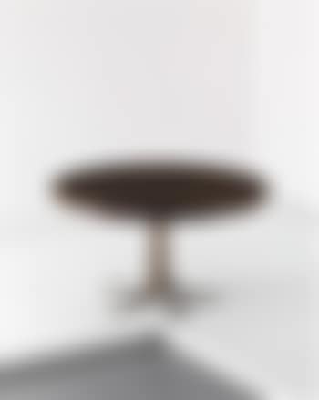 Dining table (preview)