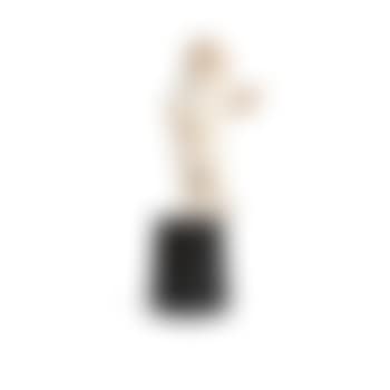 Dancing figure (preview)