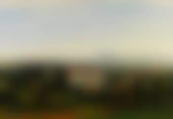Blick auf das Dorf Pruské mit dem Schloss der gräflichen Familie Königsegg-Aulendorf und der Kirche St. Peter und Paul in Waagtal, in der Nähe der heutigen Stadt Ilava, in der nordwestlichen Slowakei (preview)
