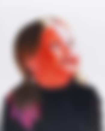Aufblickendes Mädchen II (preview)