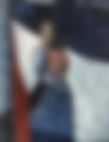 Femme de pêcheur un enfant sur le bras, devant la proue d'un bateau (preview)
