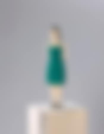 Frau mit grünem Kleid (preview)