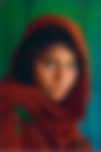 Afghan Girl, Pakistan (preview)